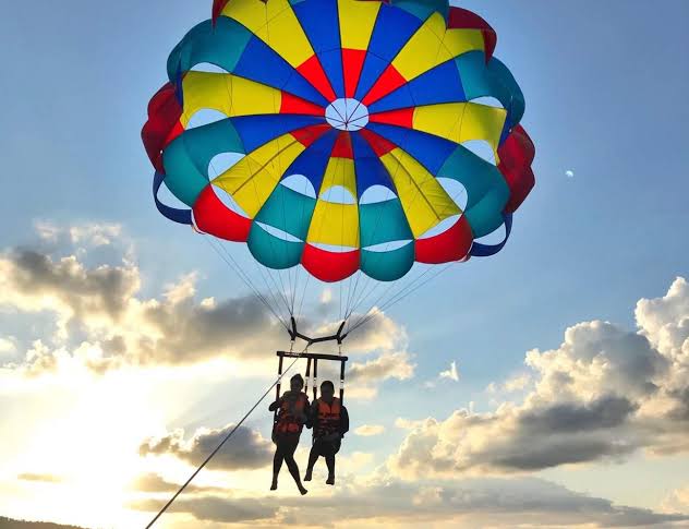 Parasailing w Hurghadzie.